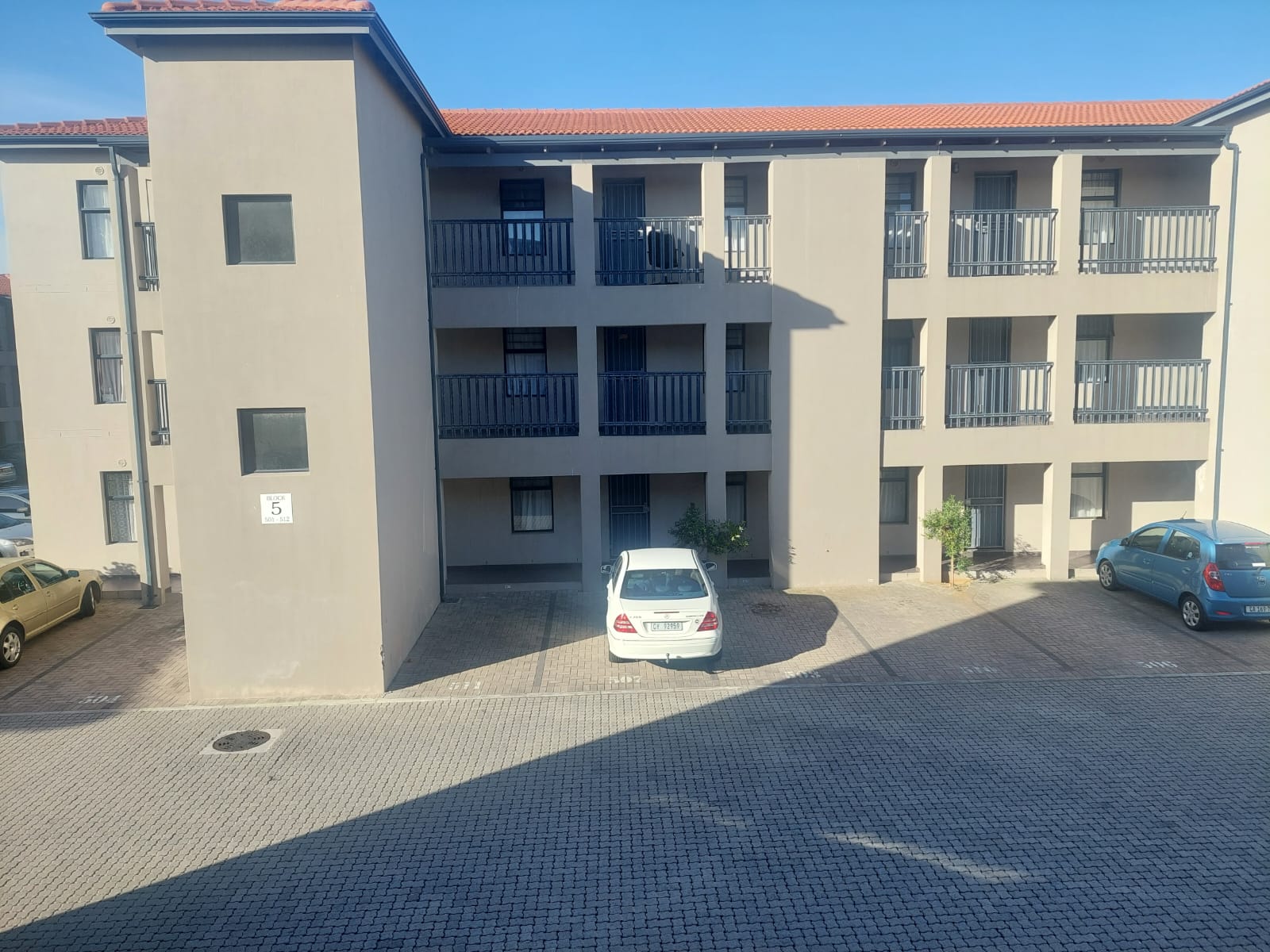 2 Bedroom Property for Sale in Parklands Western Cape